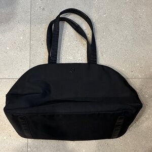 LULULEMON CITY ESSENTIALS DUFFLE BAG BLACK